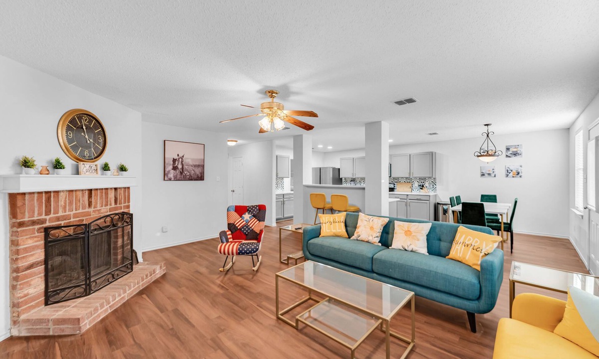 Anna House | Large Groups Stay 2King 8 Beds Sleeps 16 ppl