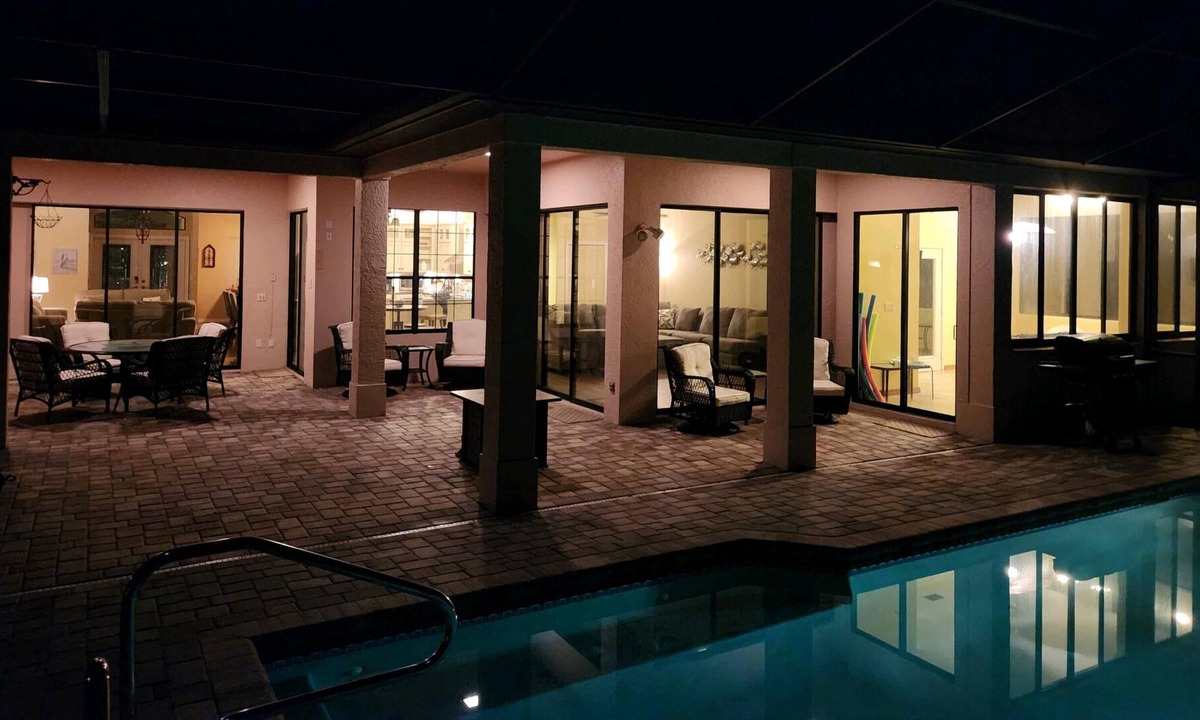 Lake in the Woods House | Large Open Home w/HEATED Pool/Lanai Area-Quiet Neighborhood for relaxation!