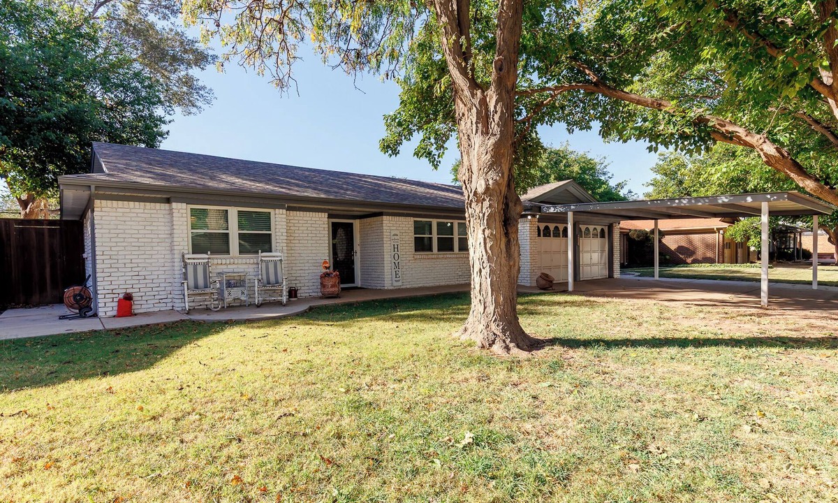 Lubbock House | LBK-haven:Spacious pet-friendly 3-bed, 2 bath home just minutes from Texas Tech!