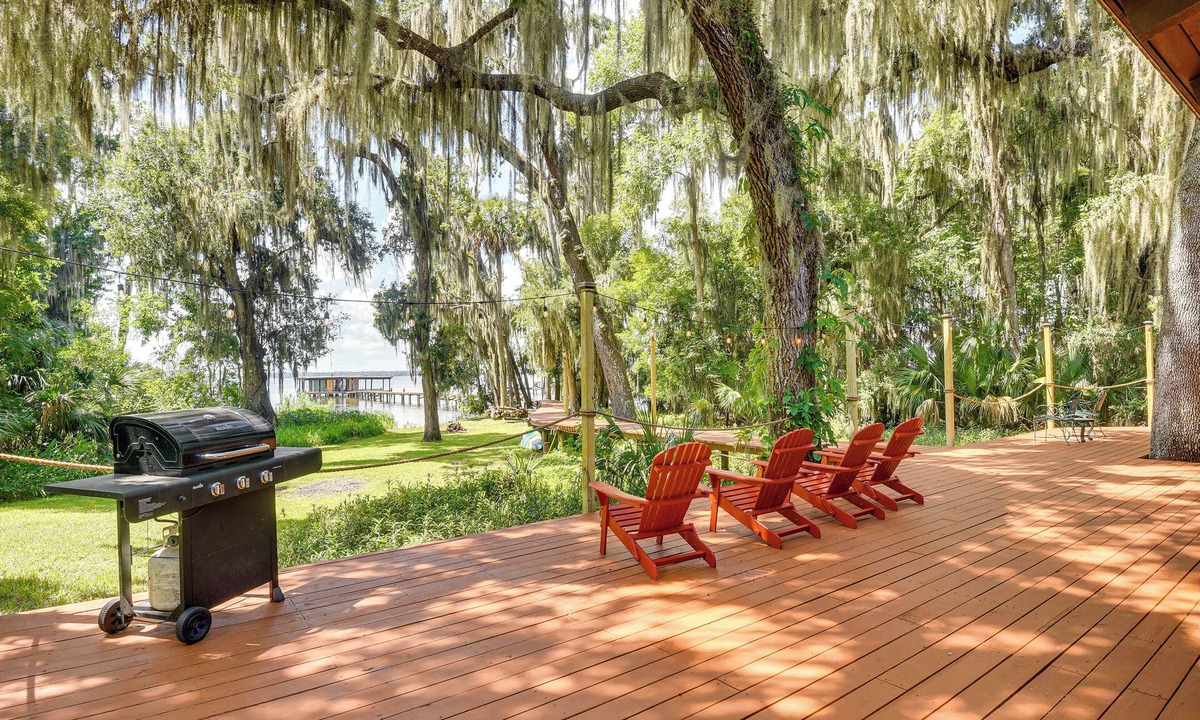 Welaka House | Little Lake George Hideaway w/Furnished Boathouse
