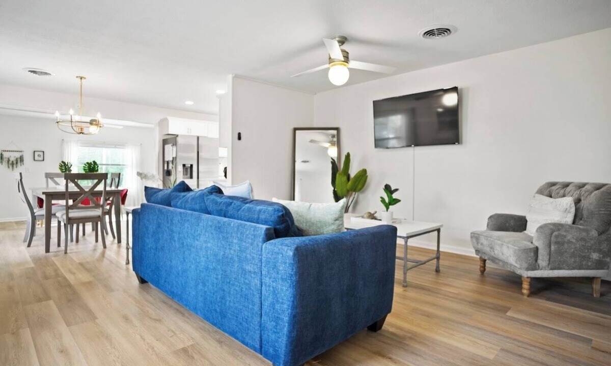 Marianna House | Lovely Lime - Updated - Near Hospital and College