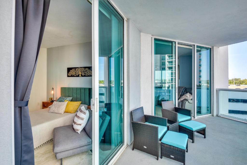 Kingston House | Luxe Resort Condo - 2 Mi to Daytona Beach!