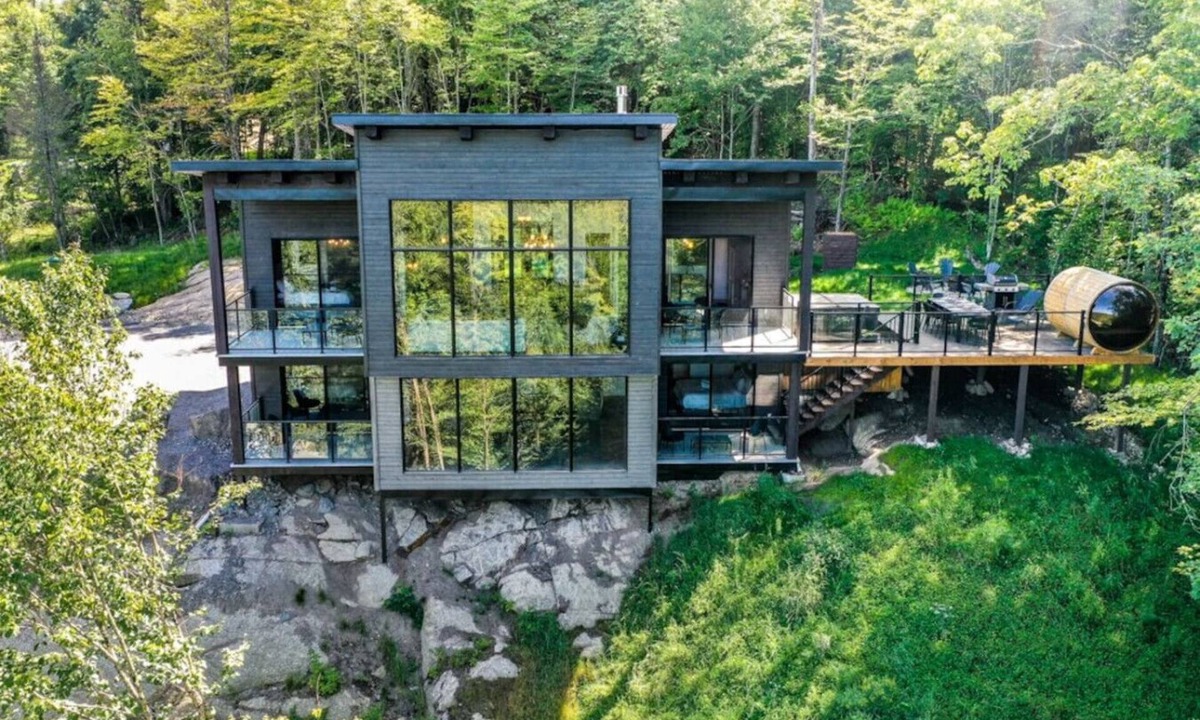 La Conception Ski Chalet | Luxurious Modern Mansion - Private Jacuzzi & Sauna
