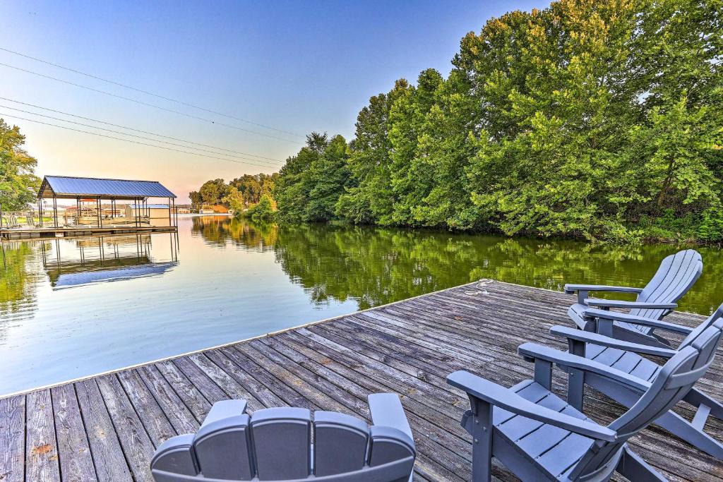 Iuka House | Luxurious Waterfront Home on Pickwick Lake!