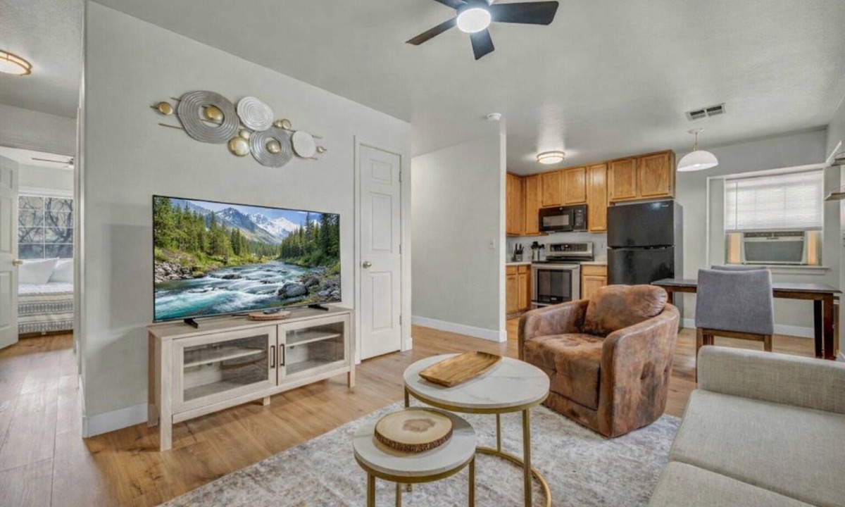 Reno Apartment | Luxury 2 Beds/2 Baths/Mins to Midtown/Va Med Center & Reno-Tahoe Int Airport