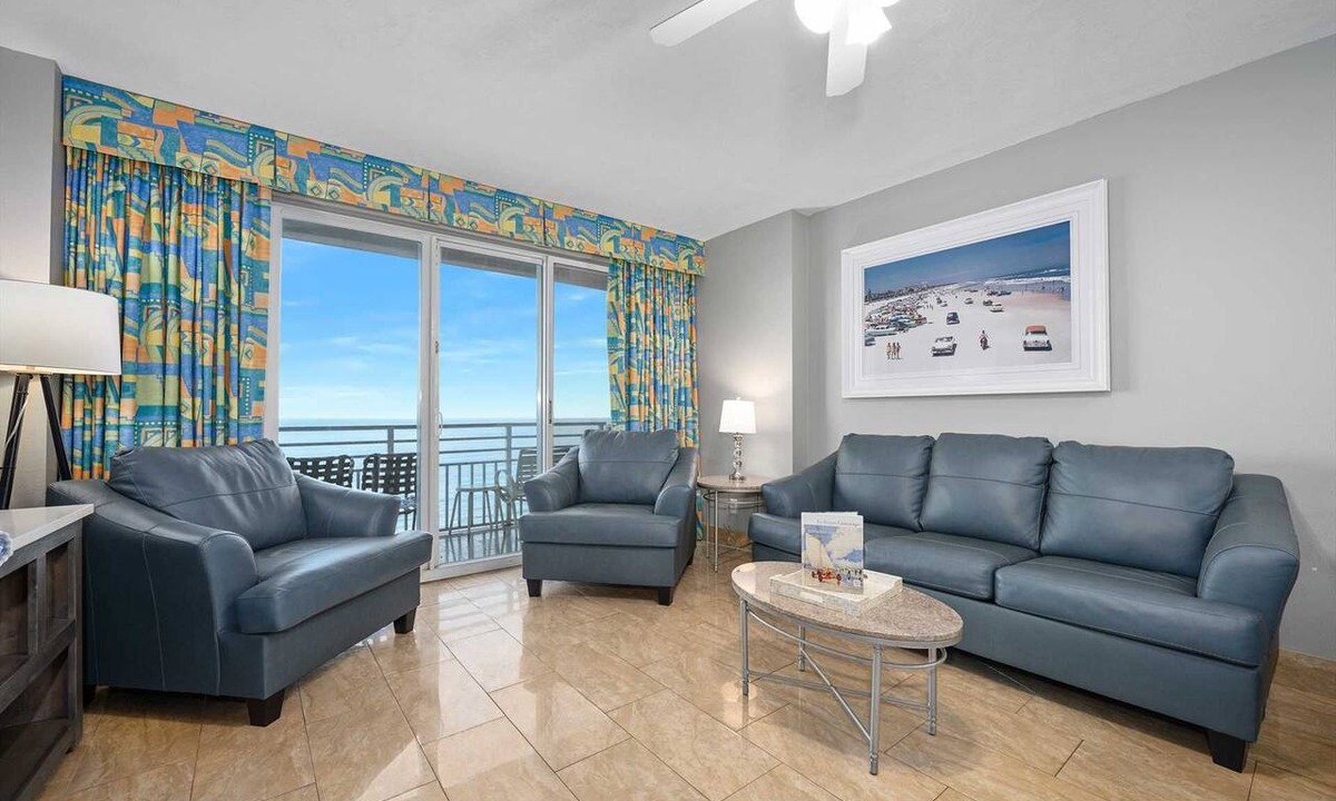 Brush - Stewarts Condo | Luxury 3BR Direct Oceanfront Beach Villa Lazy River Pools Wyndham Ocean Walk Resort Daytona Beach