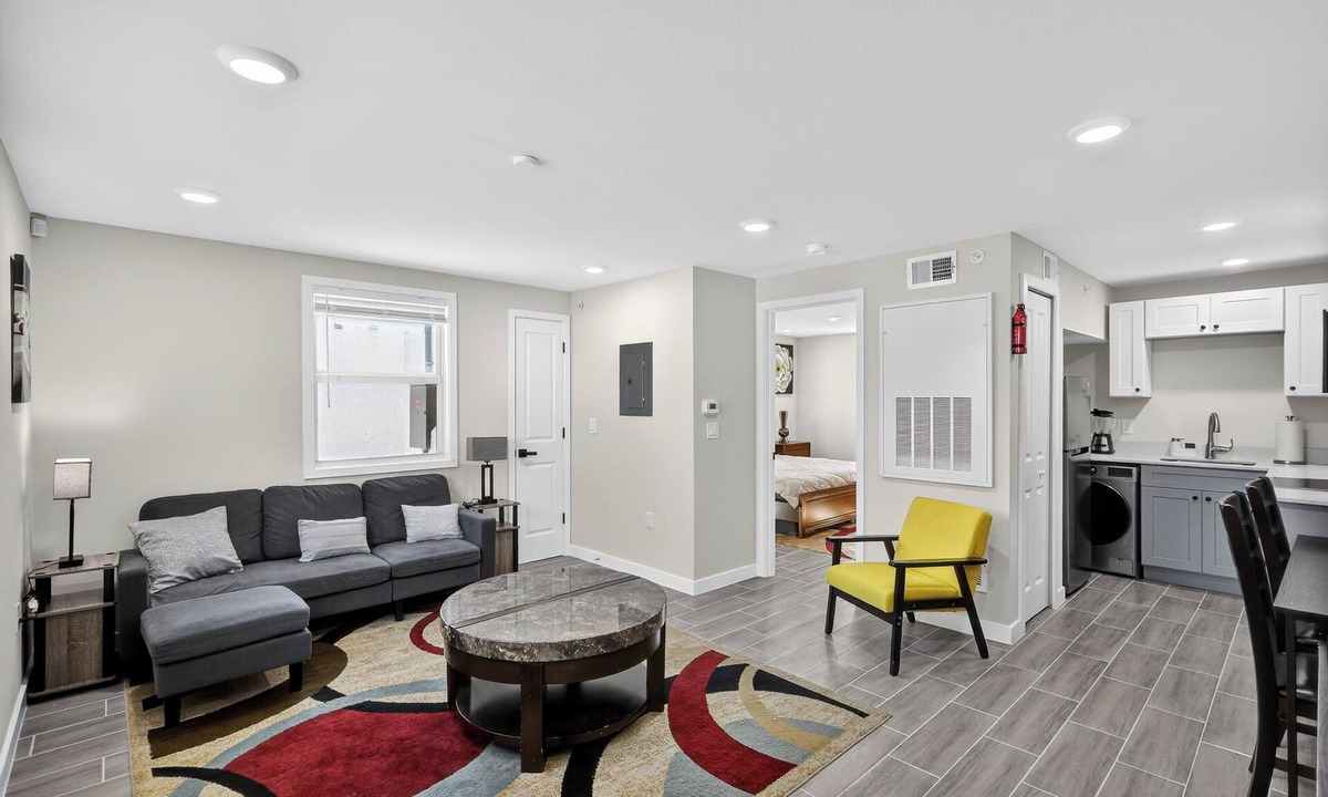 Marshall Park Apartment | Luxury Coastal Living – Modern 1BR Retreat in Daytona Beach