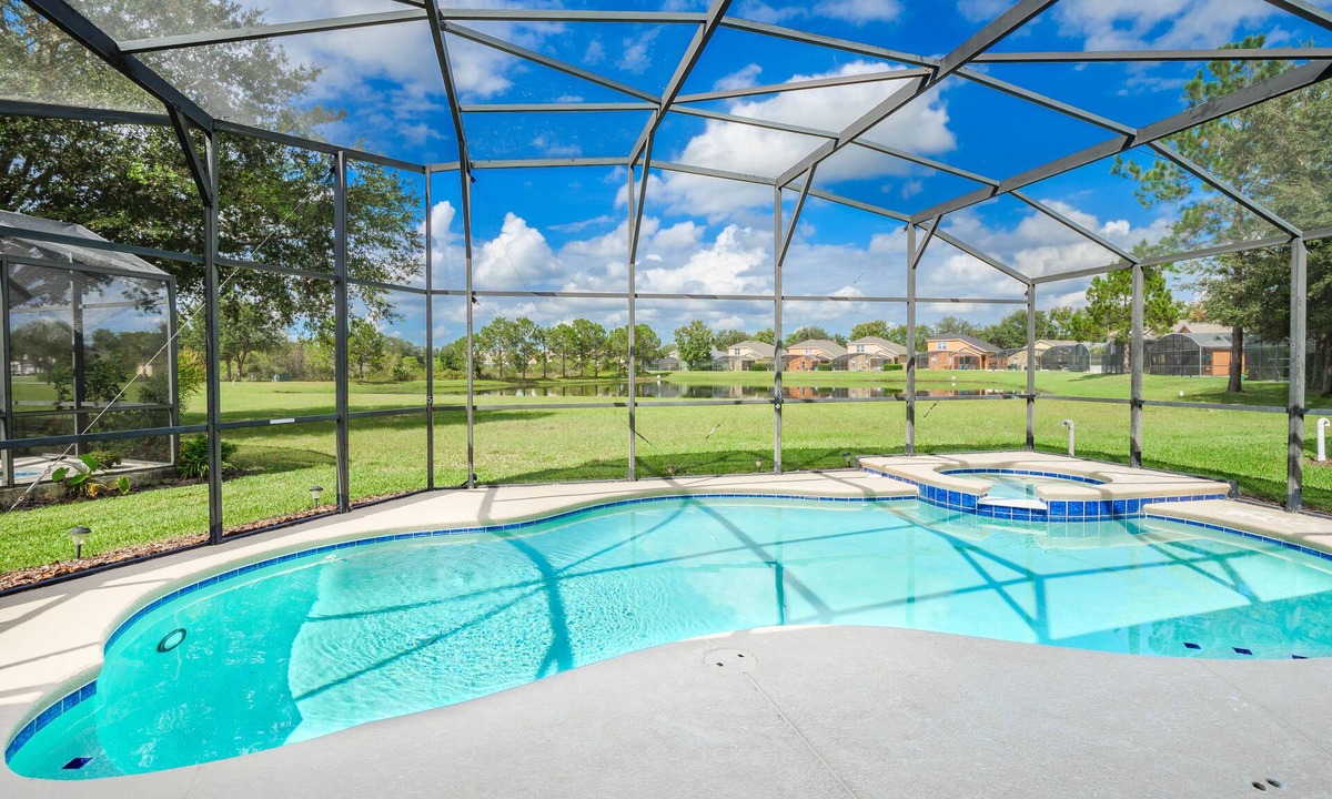 Silver Creek House | Luxury lake and conservation view home, new upgraded kitchen appliances