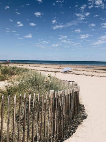 Courseulles-sur-Mer House | Maison 600m de la mer, votre escapade idéale