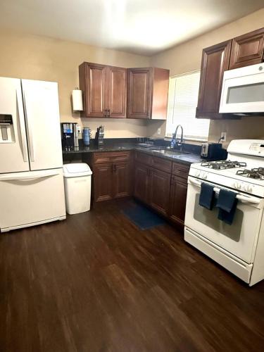 Lakeland Apartment | Miami Court Single Cottage #4