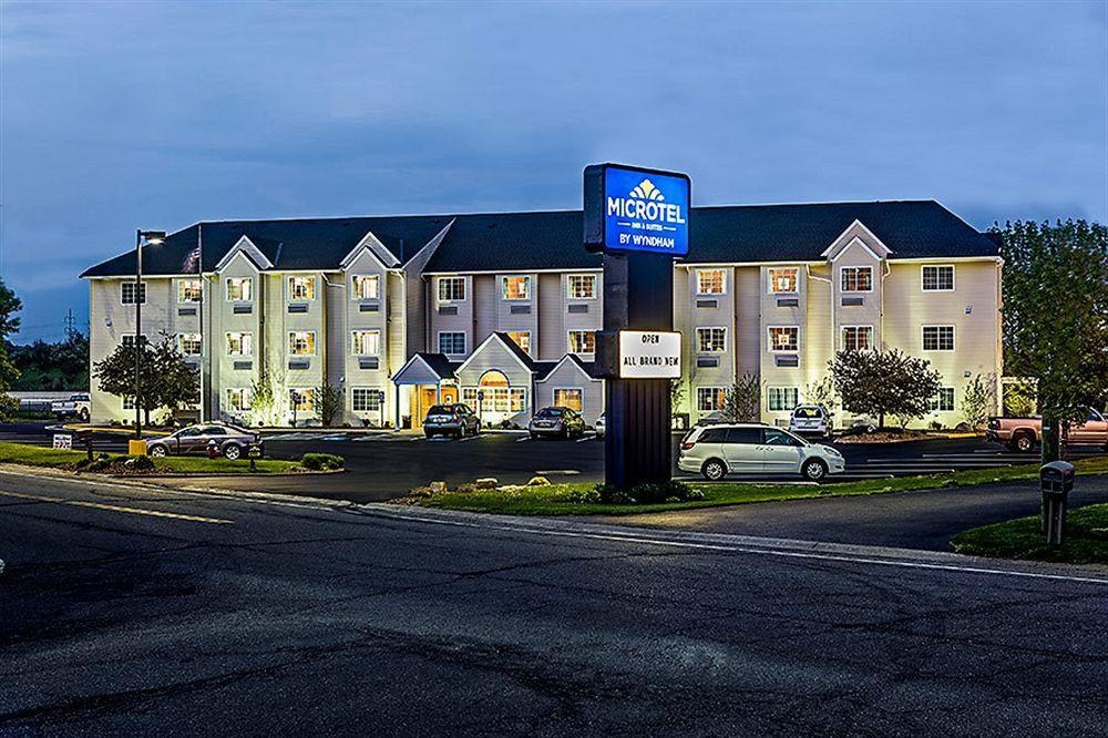 North Canton Hotel | Microtel Inn and Suites North Canton
