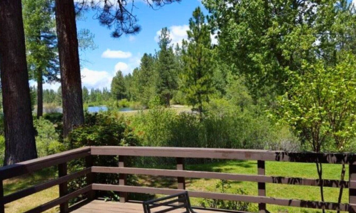 Graeagle Apartment | Mill Pond View, 3 Bedroom, Sleeps 7