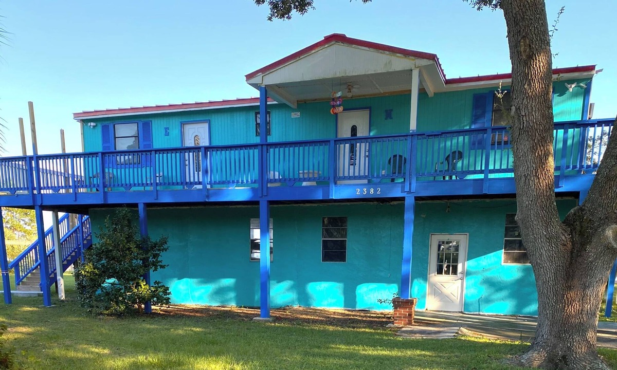 Lanark Village Apartment | Mini Ocean Getaway in Forgotten Coast of Carrabelle Florida