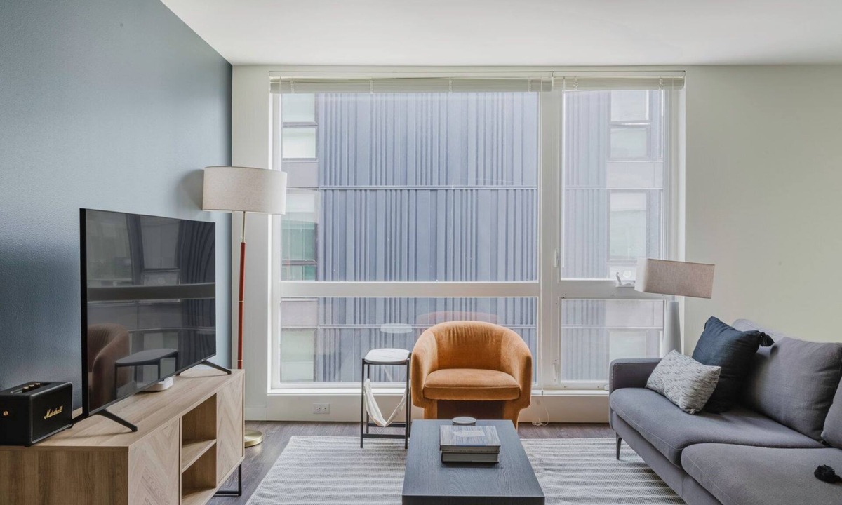 Mann Apartment | Modern Central District 1BR w/Gym, W/D, Yoga & Theater, by Blueground