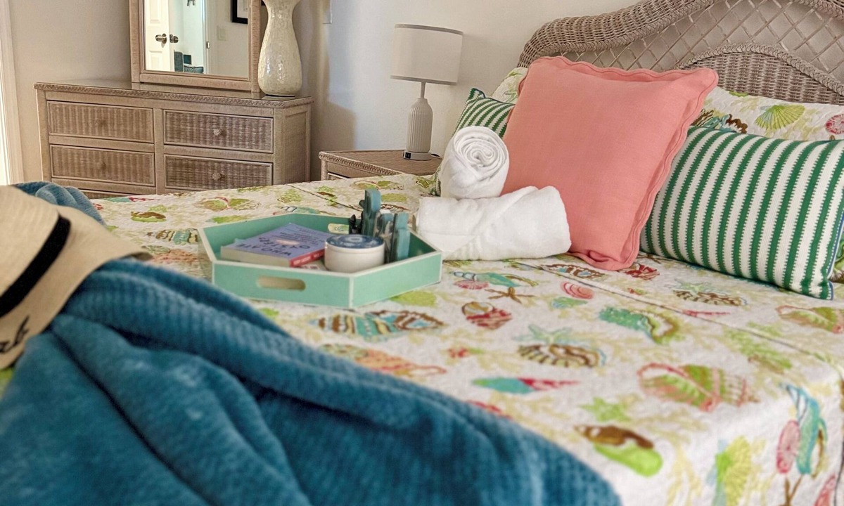 St. Petersburg House | Modern Getaway w/Roku TVs in Every Room Near Beach + Downtown