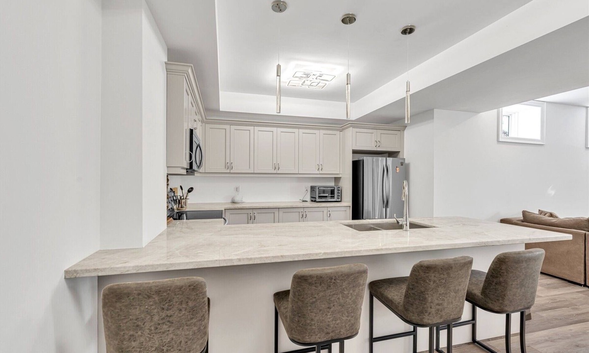 King City Apartment | Modern Private Suite