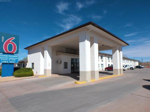 Winslow Hotel | Motel 6-Winslow, AZ