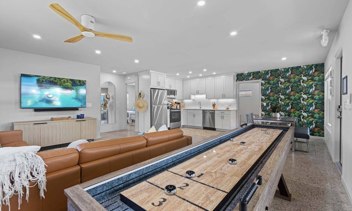 Rock Ridge House | Neptune's Hideaway | 3BR House & Outdoor Patio w/BBQ Grill 🪐🌴