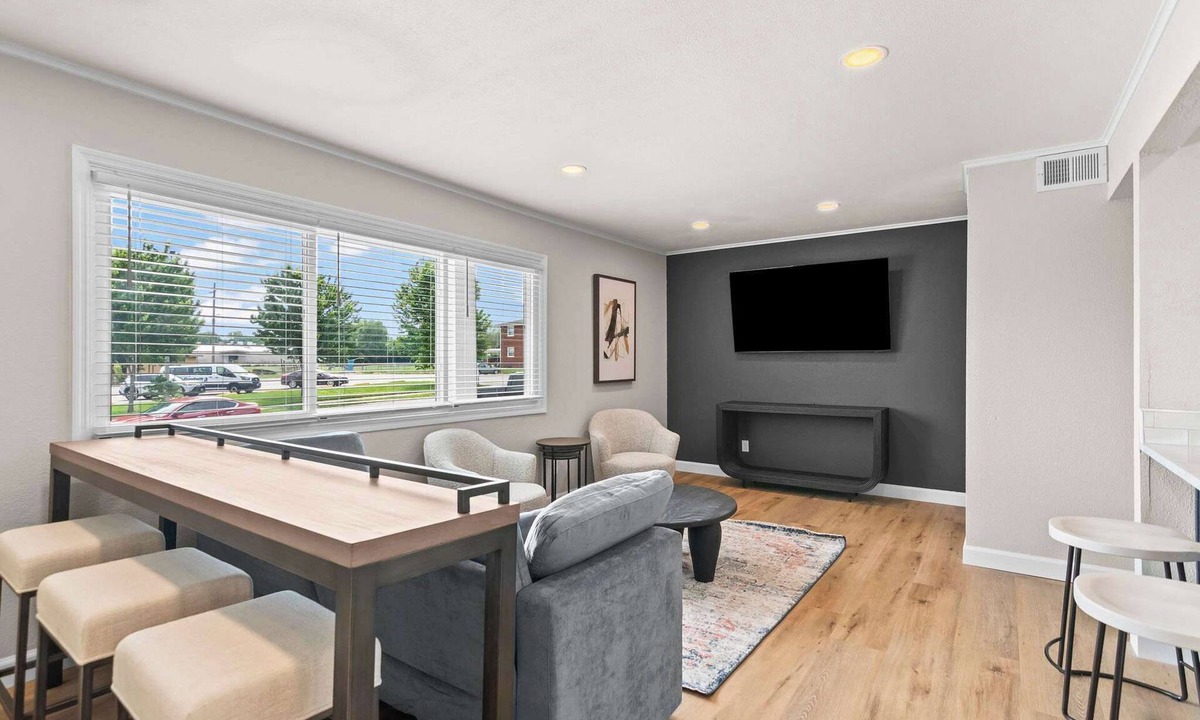 Springfield Apartment | Newly Renovated Unit in Central Spfld! #303
