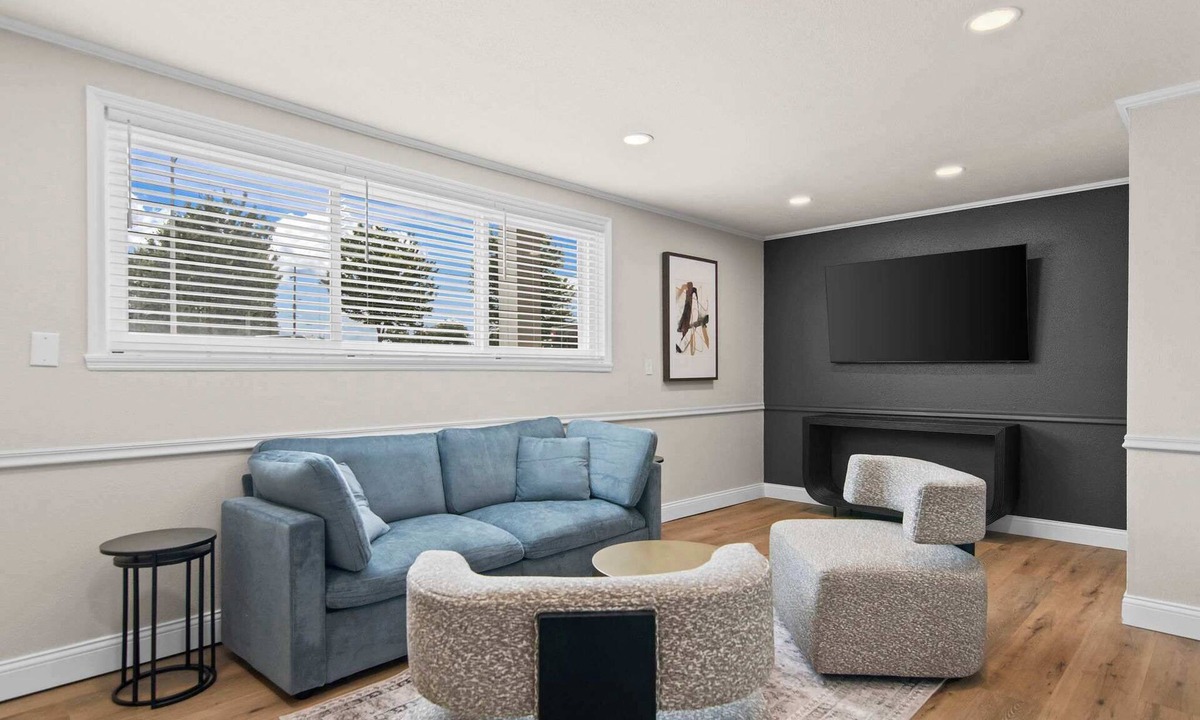 Springfield Apartment | Newly Renovated Unit in Central Spfld! #101
