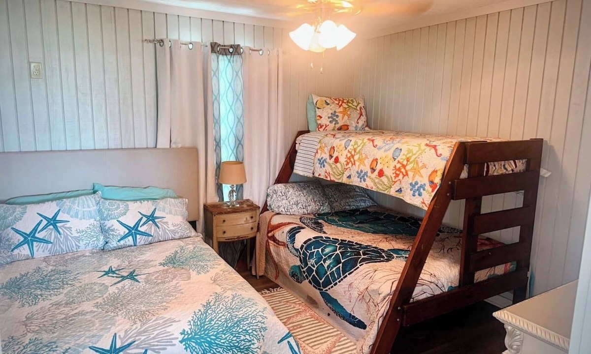 Holly Beach House | Nice 2-bedroom house with AC in Holly Beach located in Cameron LA