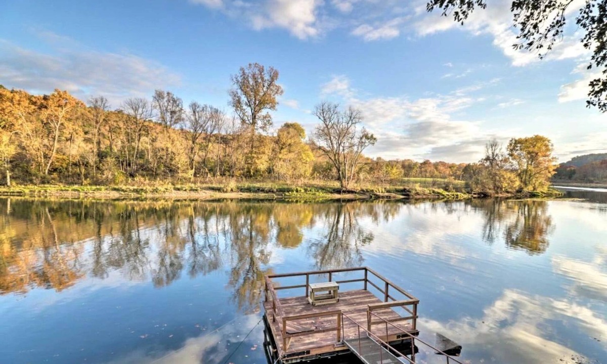 Mountain Home House | Norfork River Home With Dock-2 Miles to Lake
