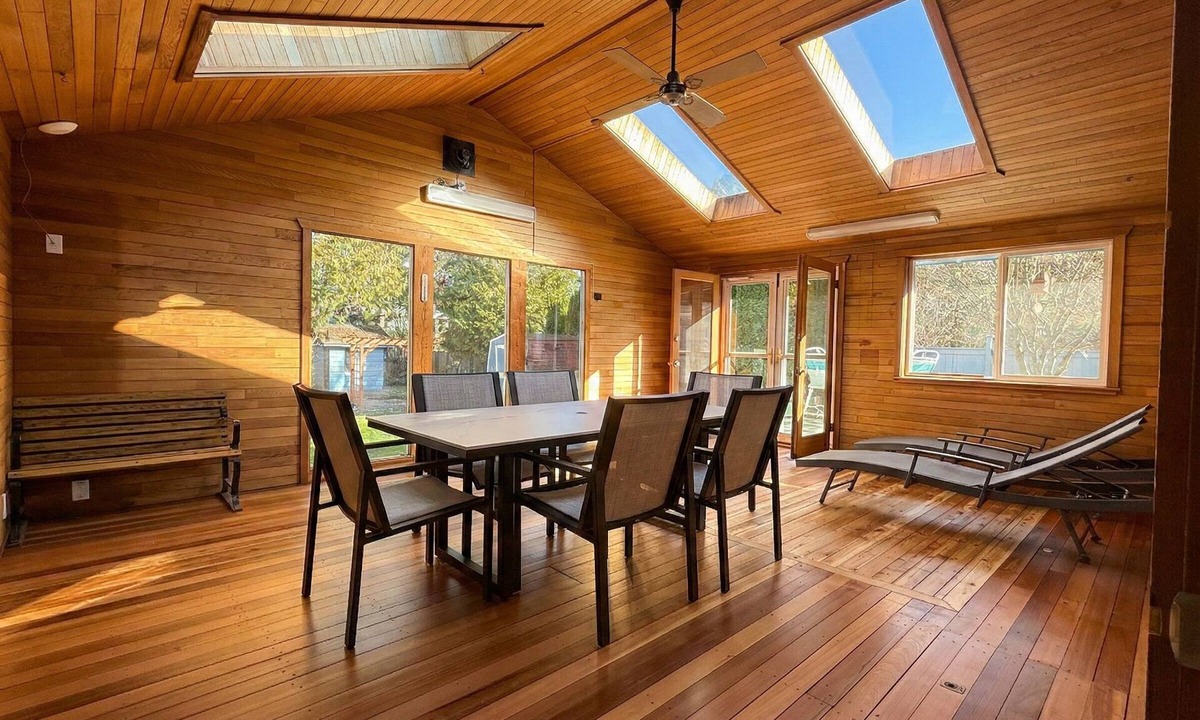 Olympic Hills House | North Seattle Gem! Cedar Sunroom, Hot Tub, AC, EV Charging with Large Backyard!