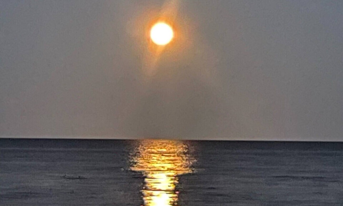 Escanaba House | Northshore Retreat - On Lake Michigan, beautiful sunsets, gorgeous views.