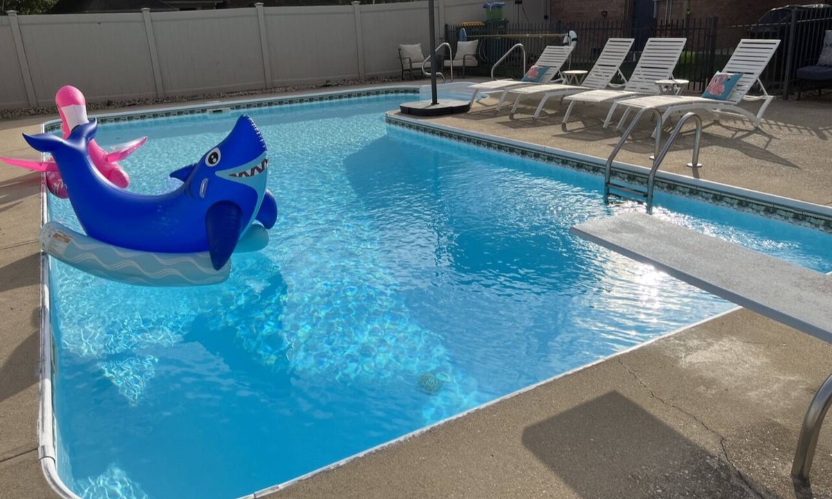 Avon House | Oasis w/Heated Salt Water Pool