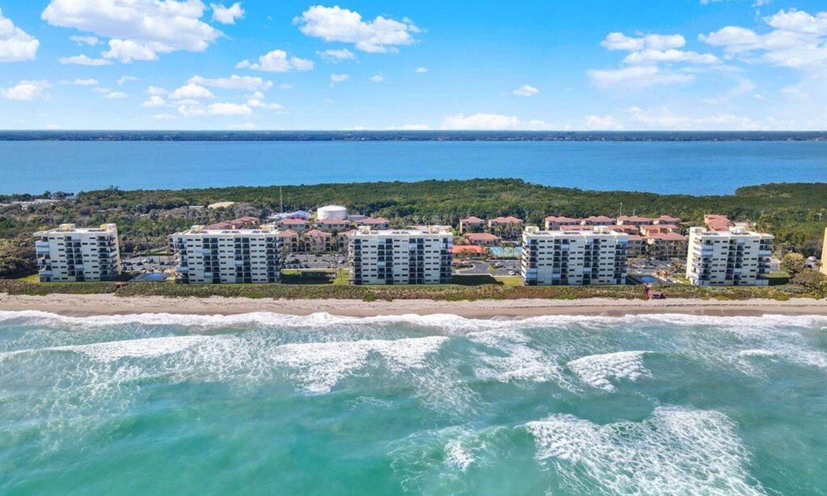 Hutchinson Island South Condo | Ocean Front, Penthouse Floor, 2-bedroom, 2-bathroom condo in beautiful Jensen