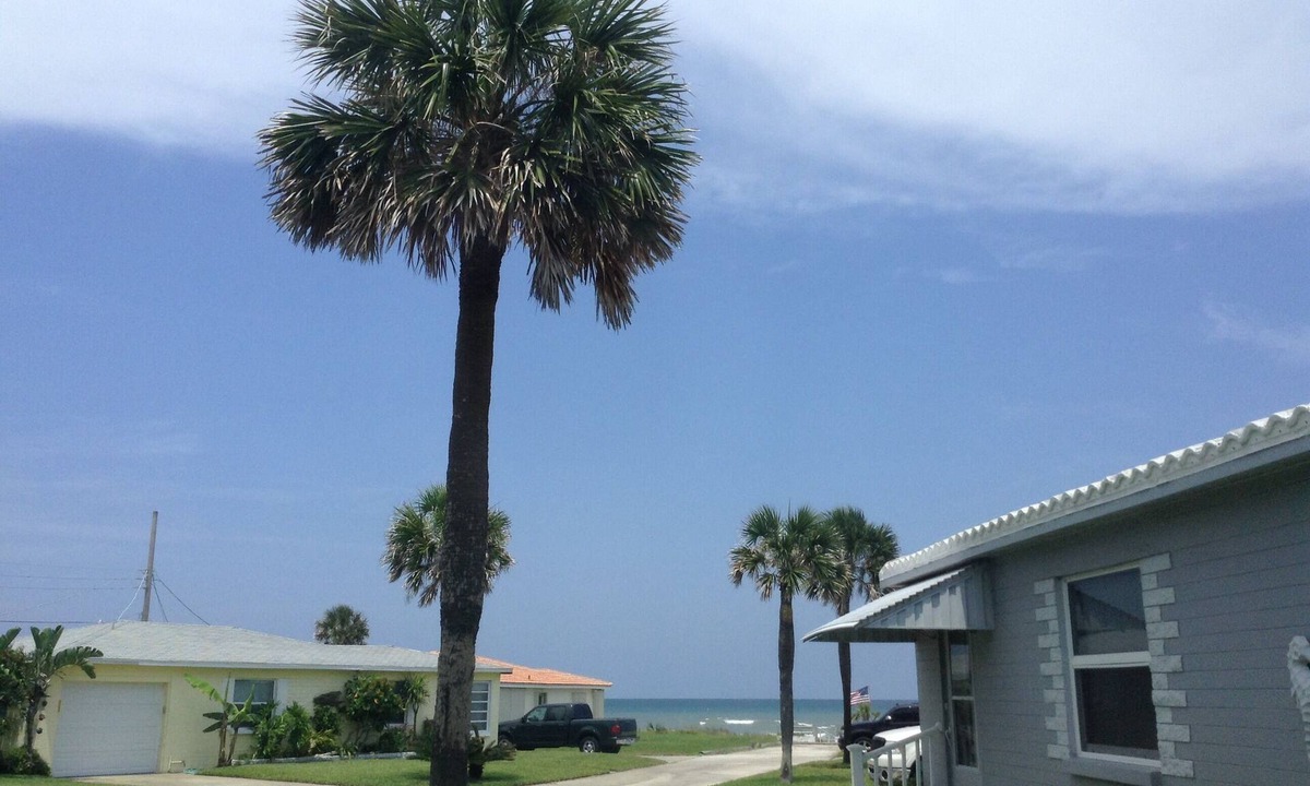 O'byrne House | Ocean view cottage in Ormond by the Sea-now avail month Dec 2026