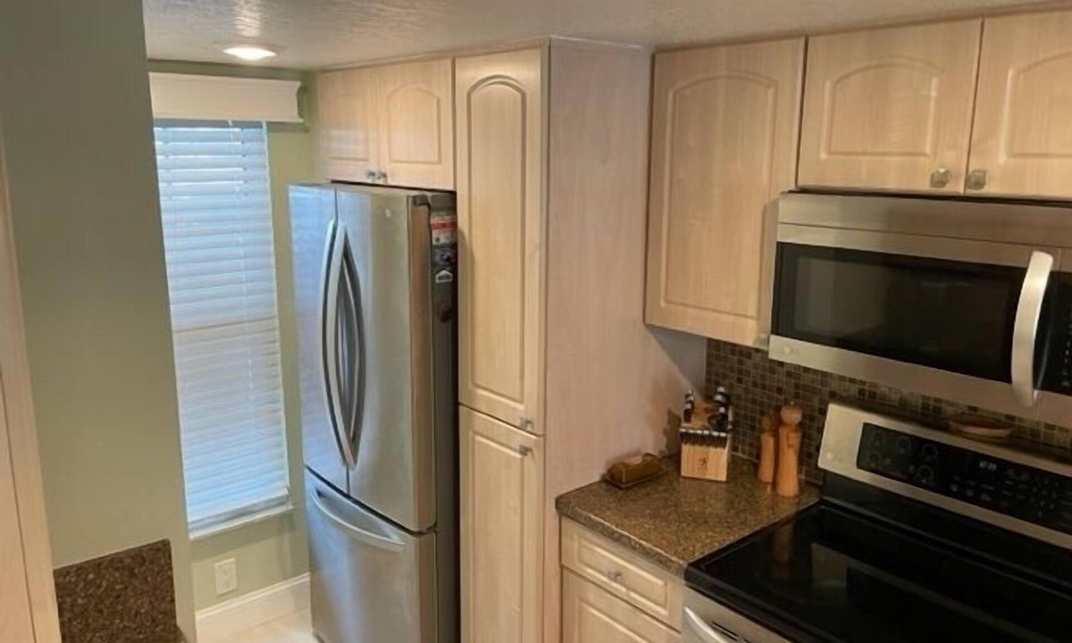 Point East Condo | Ocean View Ground Floor
