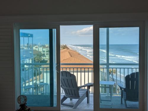 South Patrick Shores Apartment | Oceanfront 2Br-2B in Satellite Beach - Ocean Views