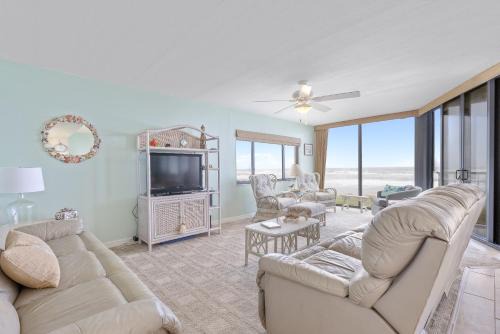 Bethune Beach Apartment | Oceanfront Corner Unit at Chadham-by-the-Sea Car Free Beach CH210