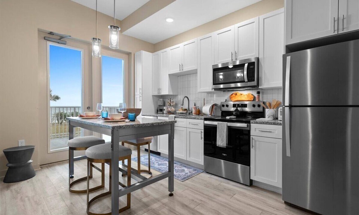 Daytona Beach Condo | Oceanfront Oasis Daytona Beach 1BR/1BA - Parking Lot View - 247