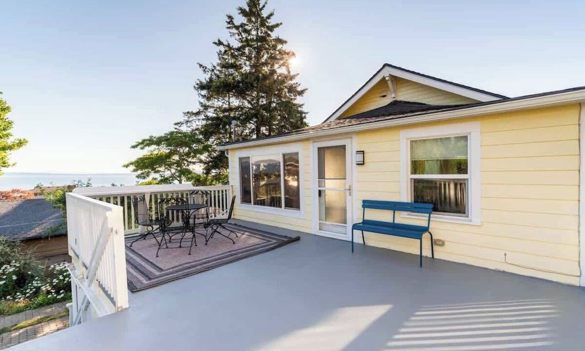 Richmond Beach Apartment | Orca Haven: 2BR w/Scenic Views, Richmond Beach