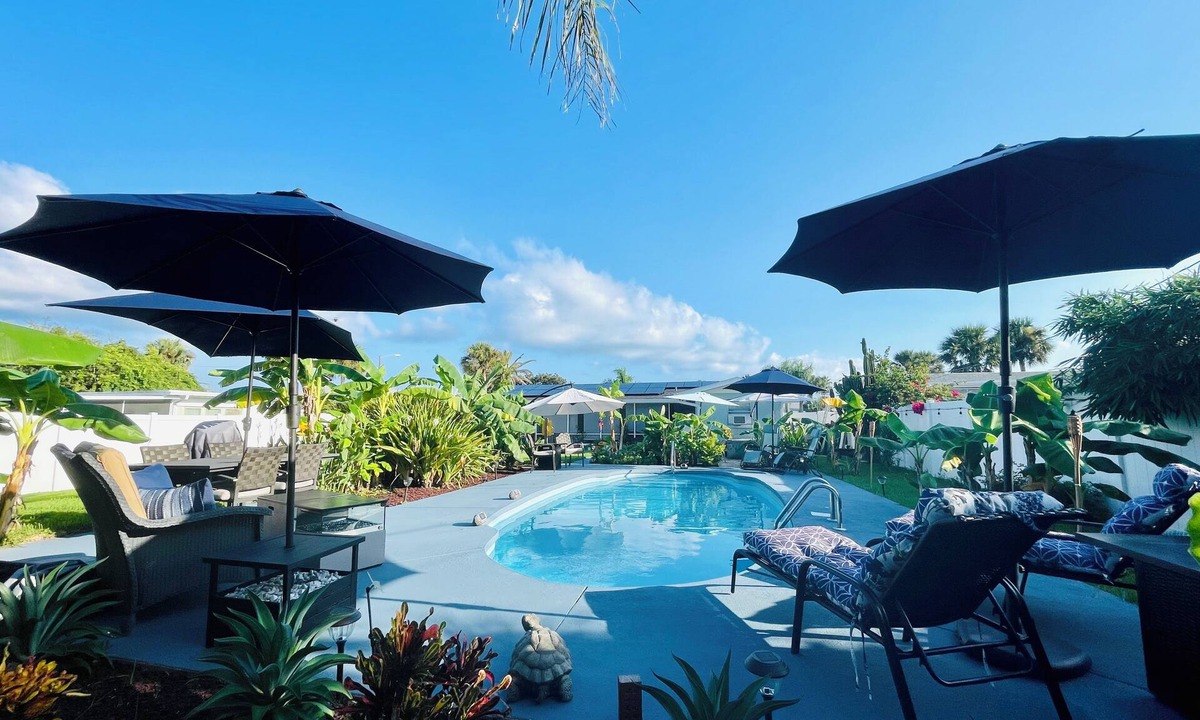 Ormond-by-the-Sea Apartment | Ormond Oasis-Pool-Hot Tub-Sauna-Cold Soak-Gardens