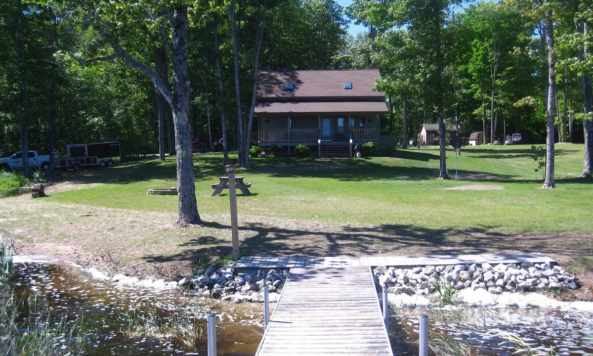 Naubinway House | Peaceful Get Away On Inland Lake between Mackinac Island and Pictured Rocks.