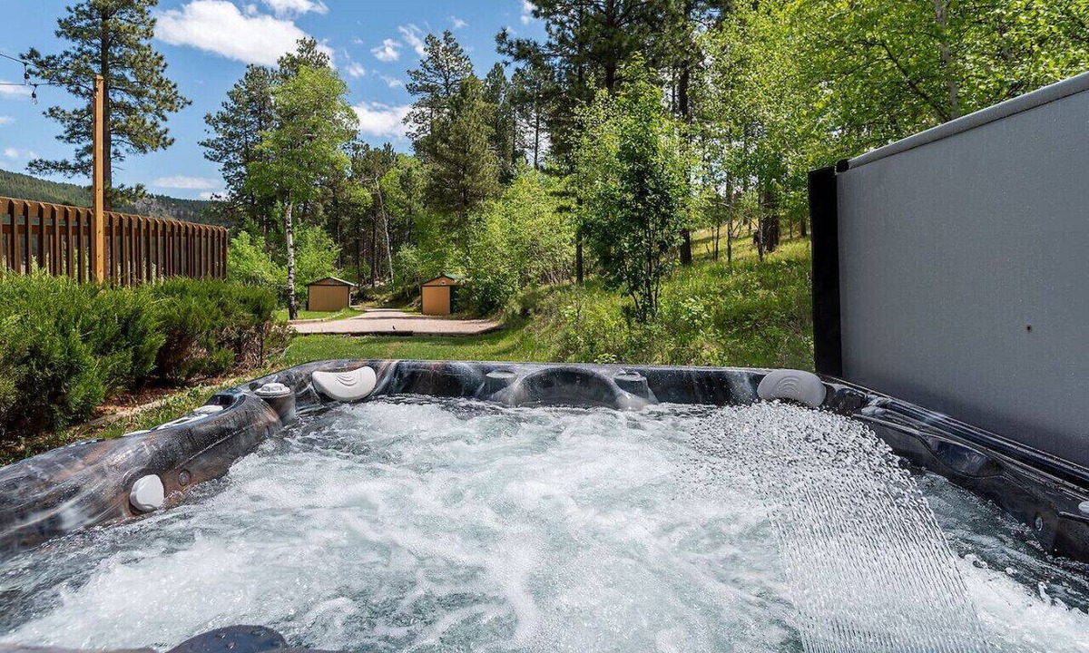 Rapid City Apartment | Peaceful Valley Hideaway