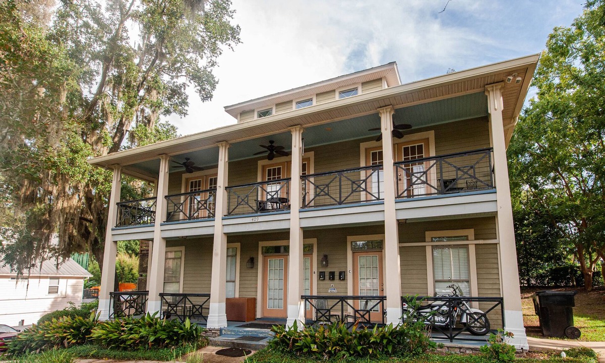 Tallahassee House | Perfect place for last minute staycation! The Roost in Midtown