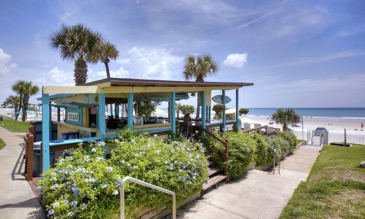 Melinda Cook Resort | Perry's Ocean Edge Resort