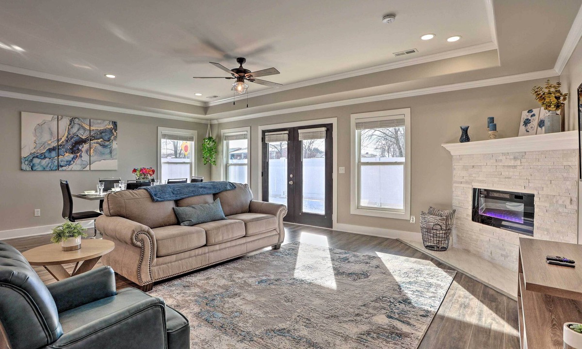 Jeffersonville House | Pet-Friendly Home, 5 Mi to Dtwn Louisville!