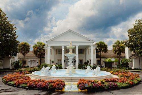 Springs at Kings Bay Hotel | Plantation Resort on Crystal River