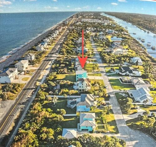 Painters Walk Apartment | Pool Bch Hm 30m to Daytona St Aug Pvt Guest Apt