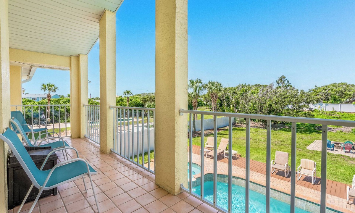 Calulantic House | Pool Home Directly Across from Ocean-Fire Pit-Sunnyside Up