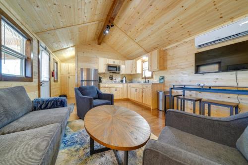 La Grange House | Porch & Pond Views: La Grange Cabin Retreat!