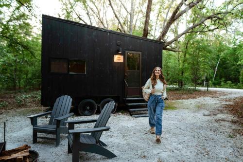 Gilchrist County Other | Postcard Cabins Gilchrist Springs, Outdoor Collection by Marriott Bonvoy