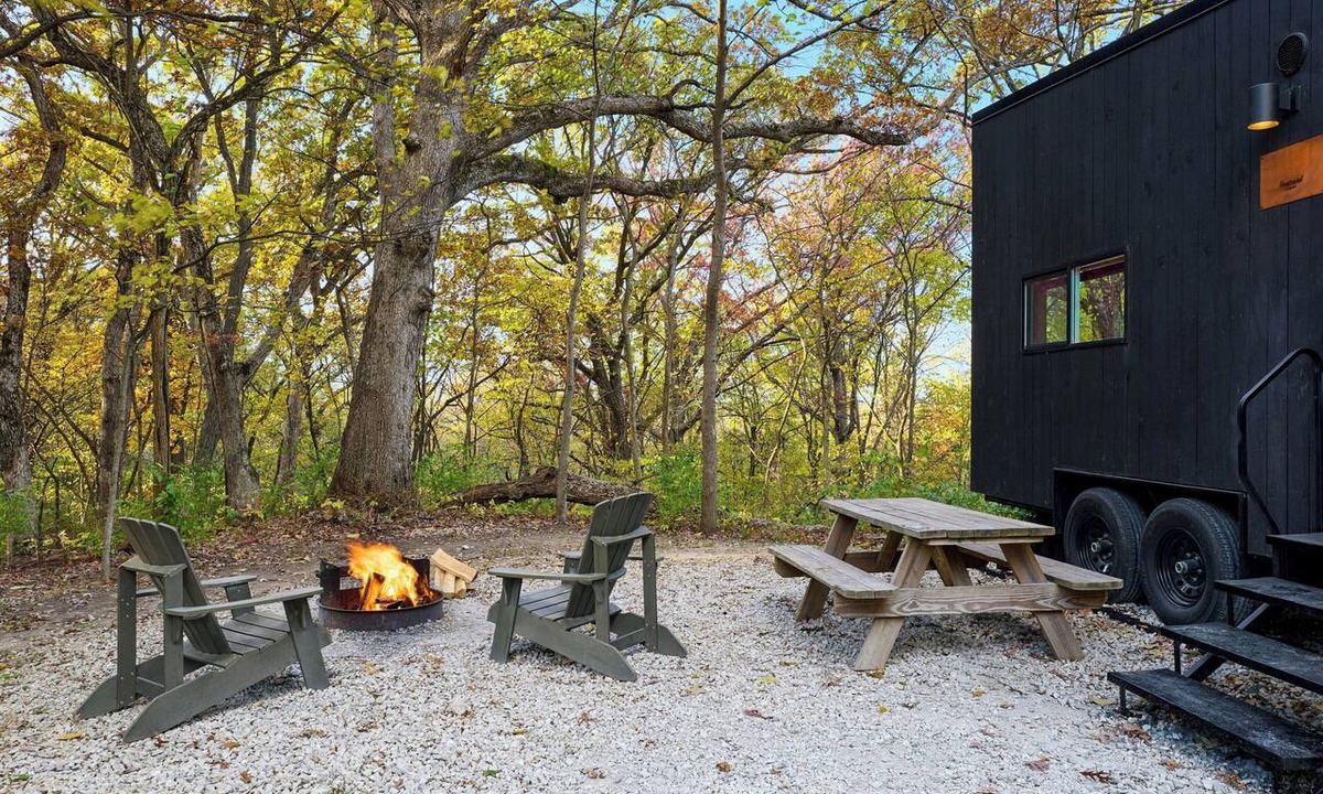 Ottawa Cabin | Postcard Cabins Starved Rock, Outdoor Collection by Marriott Bonvoy