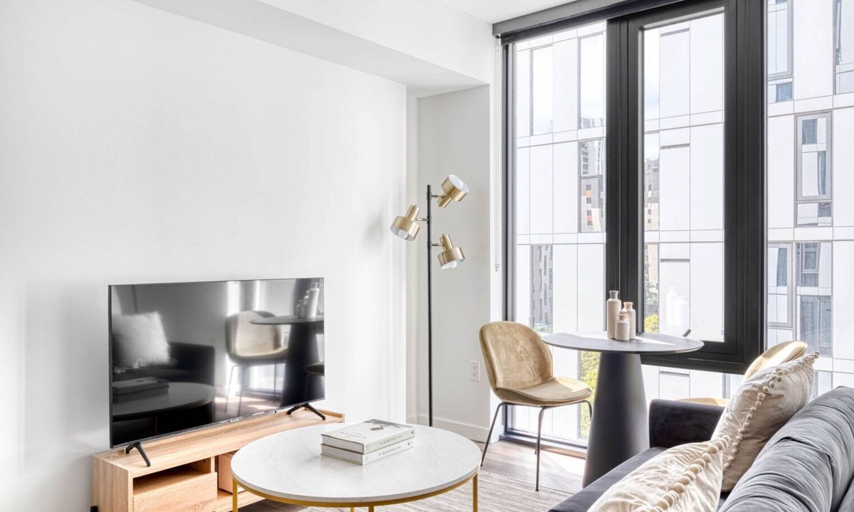 Downtown Seattle Apartment | Premium First Hill Studio w/Gym, Patio & Coworking, by Blueground