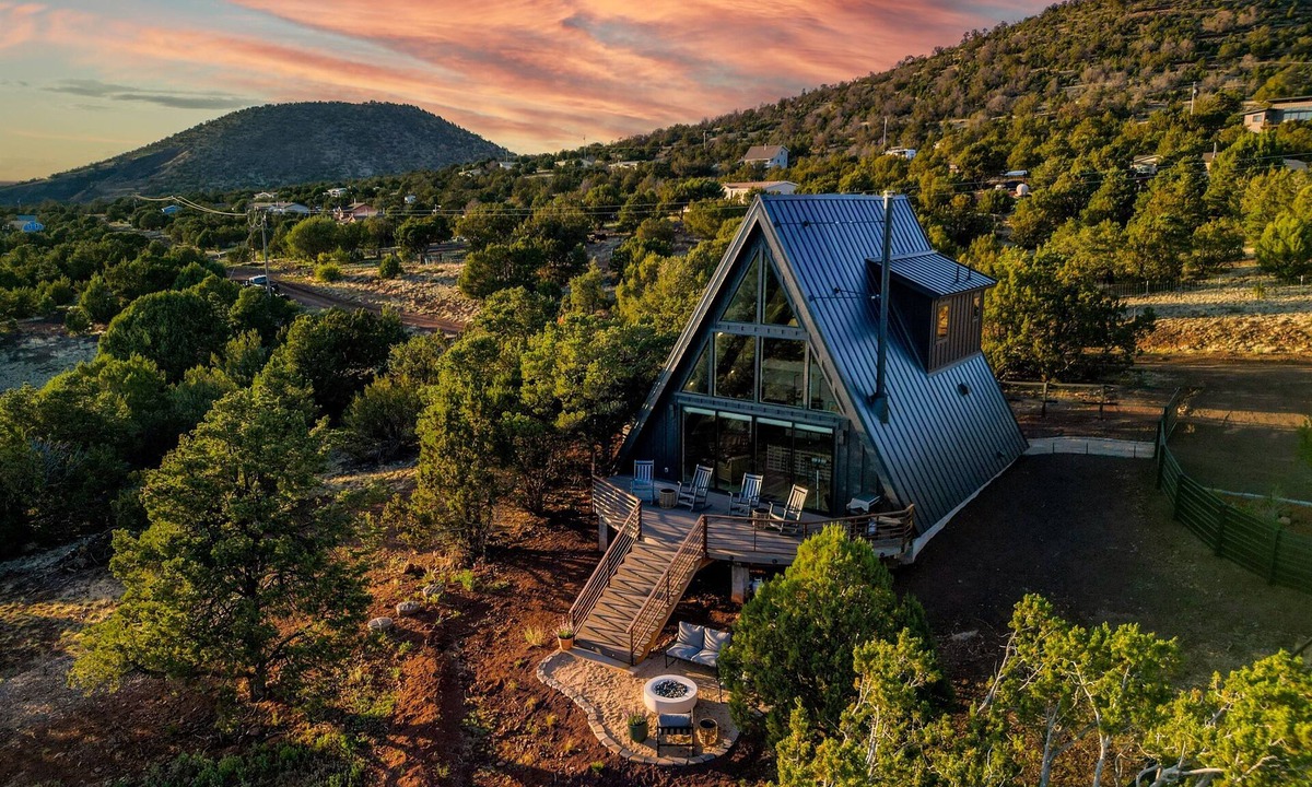 Williams Cabin | Private A-Frame w/Fire Pit + Views